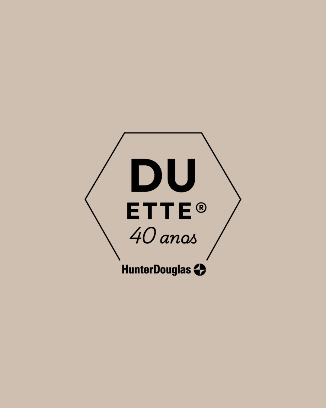 Duette Hunter Douglas — acionamento motorizado horizontal